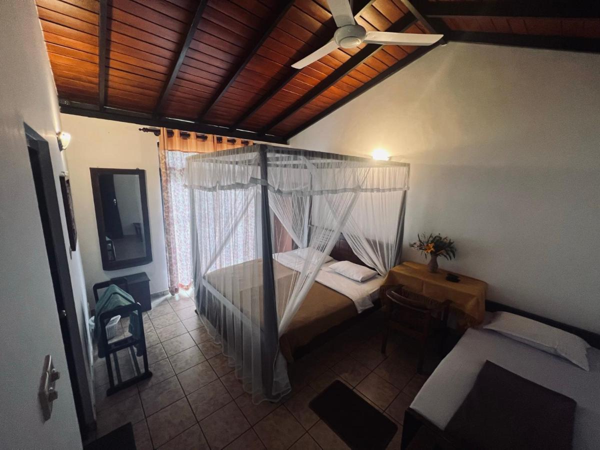 Ambiente Guest House Ella Esterno foto