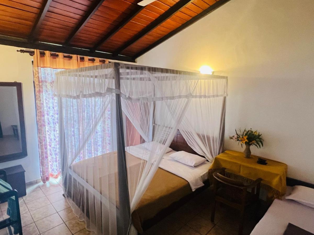 Ambiente Guest House Ella Esterno foto