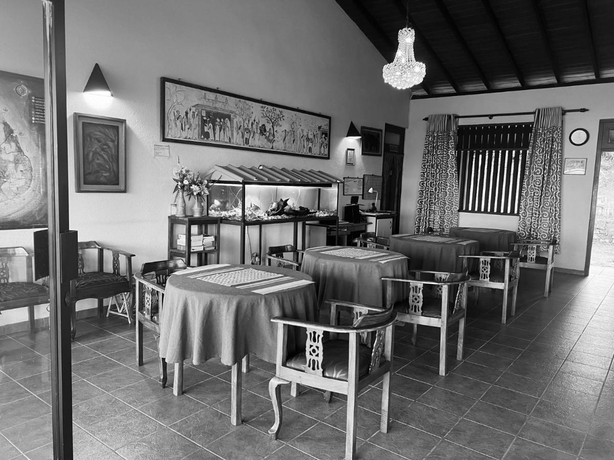 Ambiente Guest House Ella Esterno foto